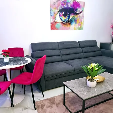 Appartamento Nike Piscina & Parcare *